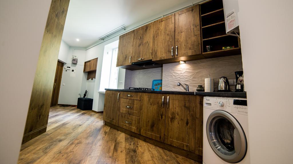 Foxy Lviv Apartment Ngoại thất bức ảnh